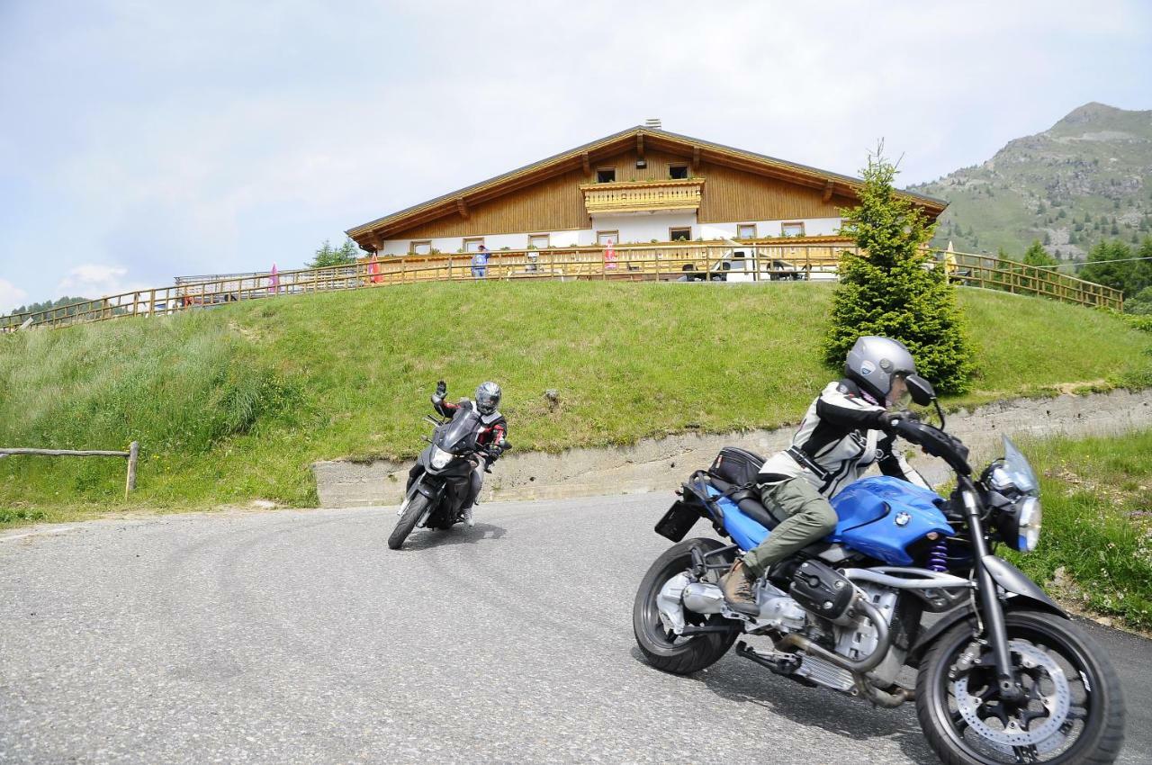 Hotel Belvedere Mountain Experience Monno Exterior foto